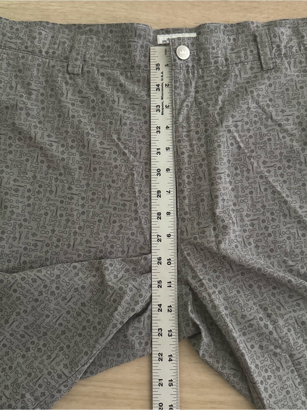 Peter Millar Men's Gray Golf Tees Shorts Size 36 Lightweight Performance - Picture 5 of 9